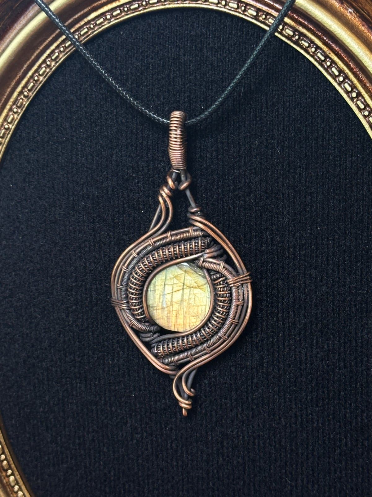 Gilded Watcher Relic